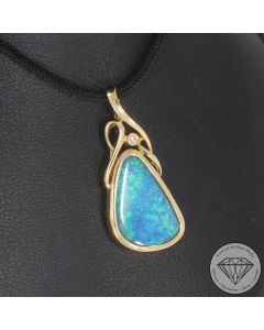 Wert 2290 &euro; Brillant Opal Anh&auml;nger in 585er 14 K Gelbgold - 107177