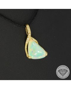 Wert 2340 &euro; Brillant Opal Anh&auml;nger in 750er 18 K Gelbgold - 107205