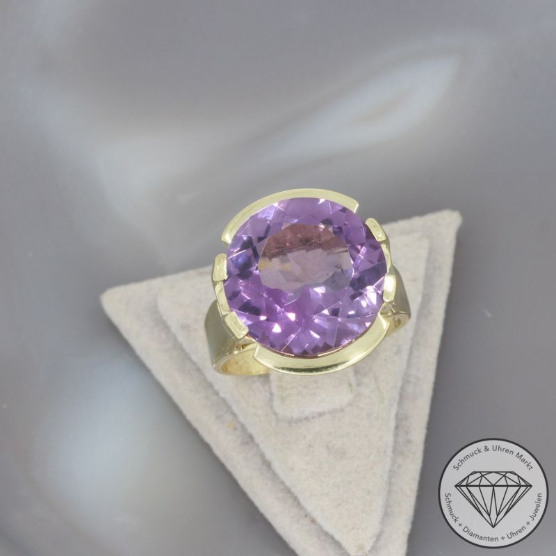Wert 1390 € Amethyst Ring in 585er 14 K Gelbgold - 101166