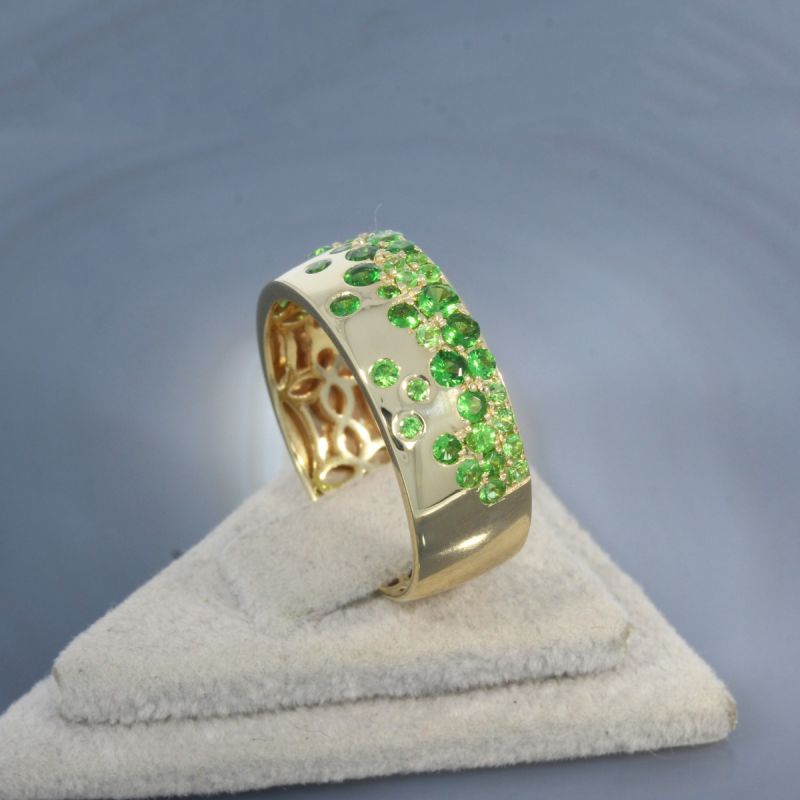 Wert 3190 € Tsavorit Ring (1,14 carat) in 585er 14 K Gelbgold - H1893