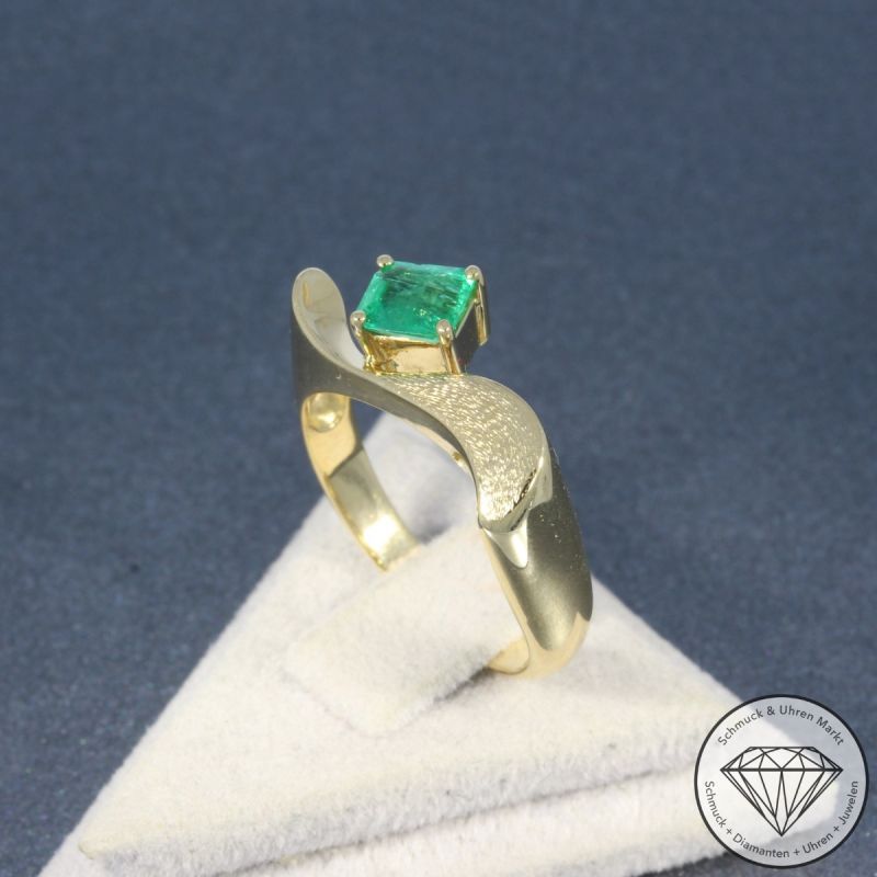 Wert 1890 € Smaragd Ring in 750er 18 K Gelbgold - 105235