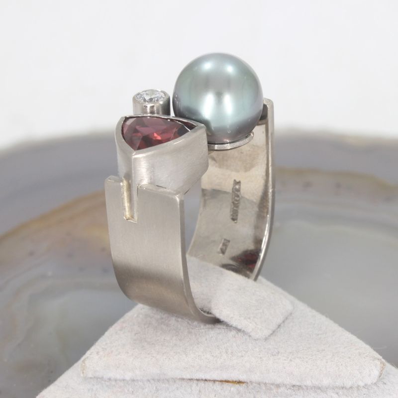 Wert 5290 € Brillant Rubellit Perl Ring in 750er 18 K Weißgold - 106510