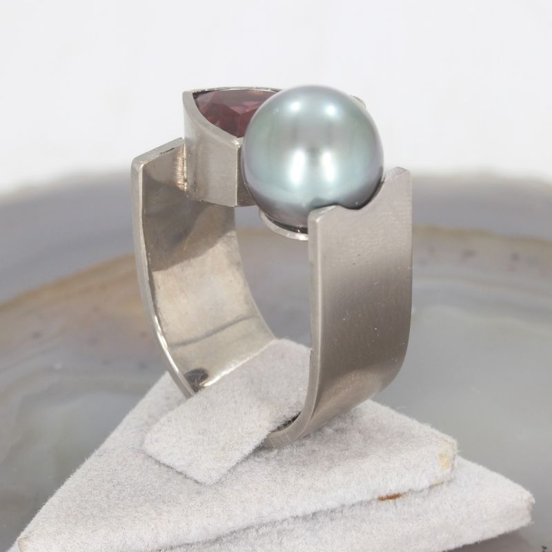 Wert 5290 € Brillant Rubellit Perl Ring in 750er 18 K Weißgold - 106510