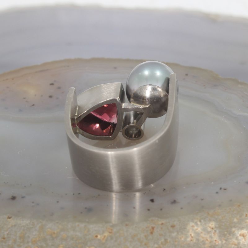 Wert 5290 € Brillant Rubellit Perl Ring in 750er 18 K Weißgold - 106510