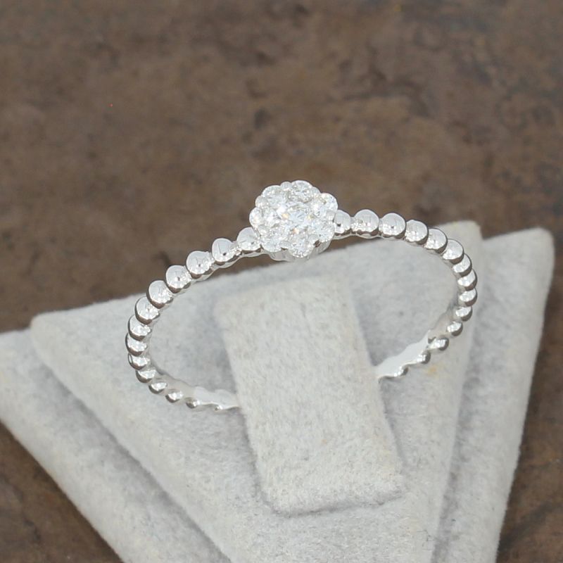 Wert 770 € Brillant Ring (0,10 carat) in 750er 18 K Weißgold Größe 56 - H434