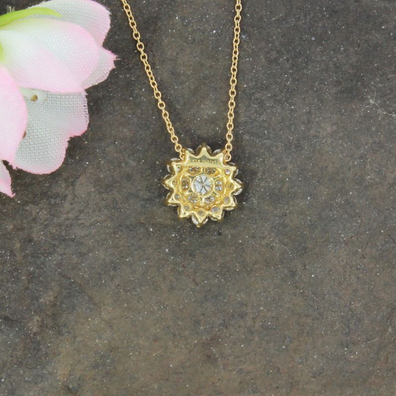 Wert 1150 € Brillant Anhänger mit Kette (0,40 carat) in 750er 18 K Gelbgold - H160