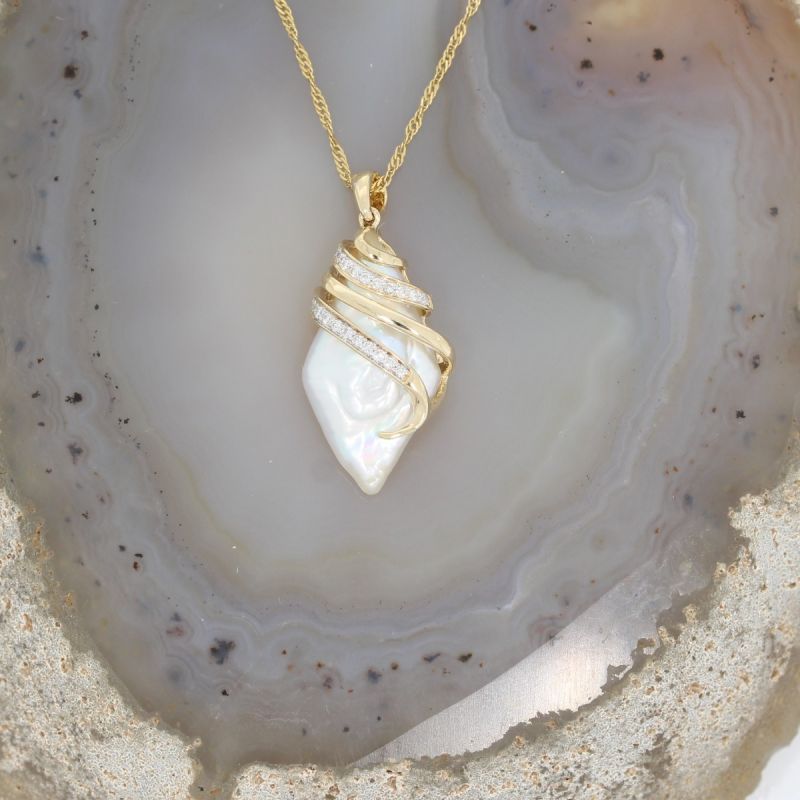 Wert 590 € Brillant Muschelkern Anhänger in 585er 14 K Gelbgold - H554