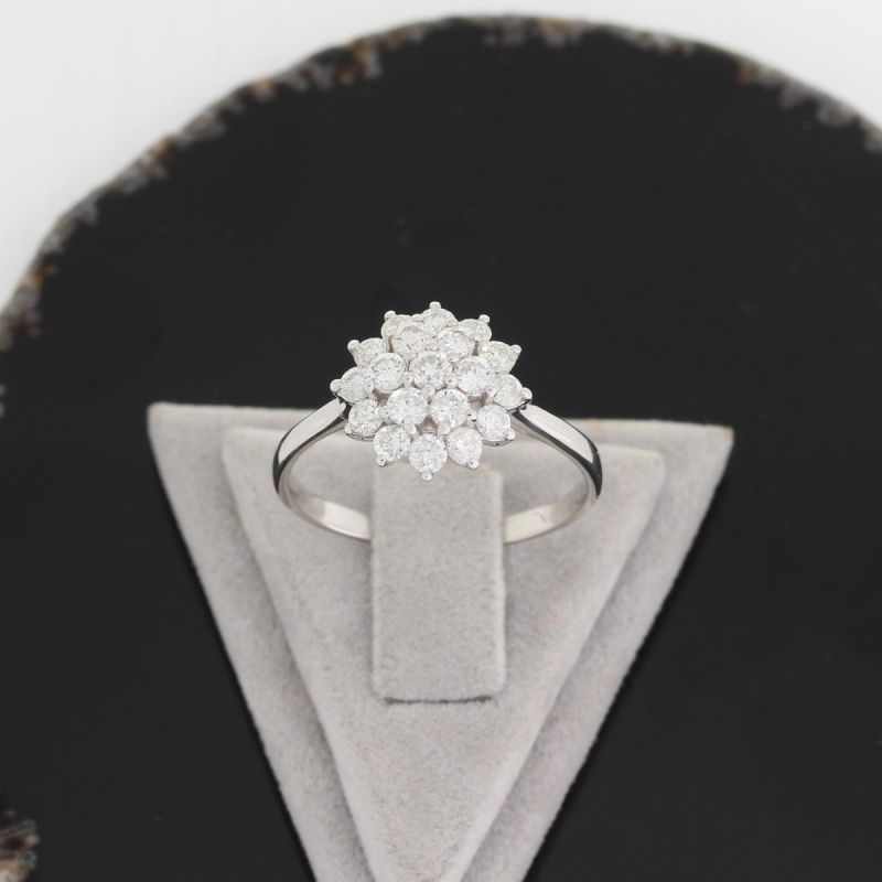 Wert 2690 € Brillant Ring (0,90 carat) in 750er 18 K Weißgold - H1033