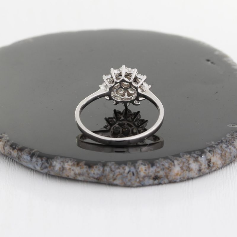 Wert 2690 € Brillant Ring (0,90 carat) in 750er 18 K Weißgold - H1033