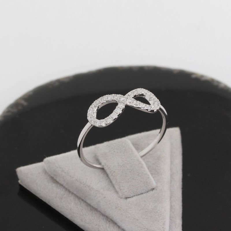 Wert 1090 € Brillant Ring (0,20 carat) in 750er 18 K weißgold Gr.56 - H1028