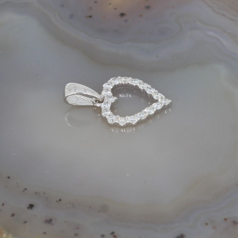 Sale! Wert 890 € Brillant Herz Anhänger (0,22 carat) in 585er 14 K Weißgold - H1069