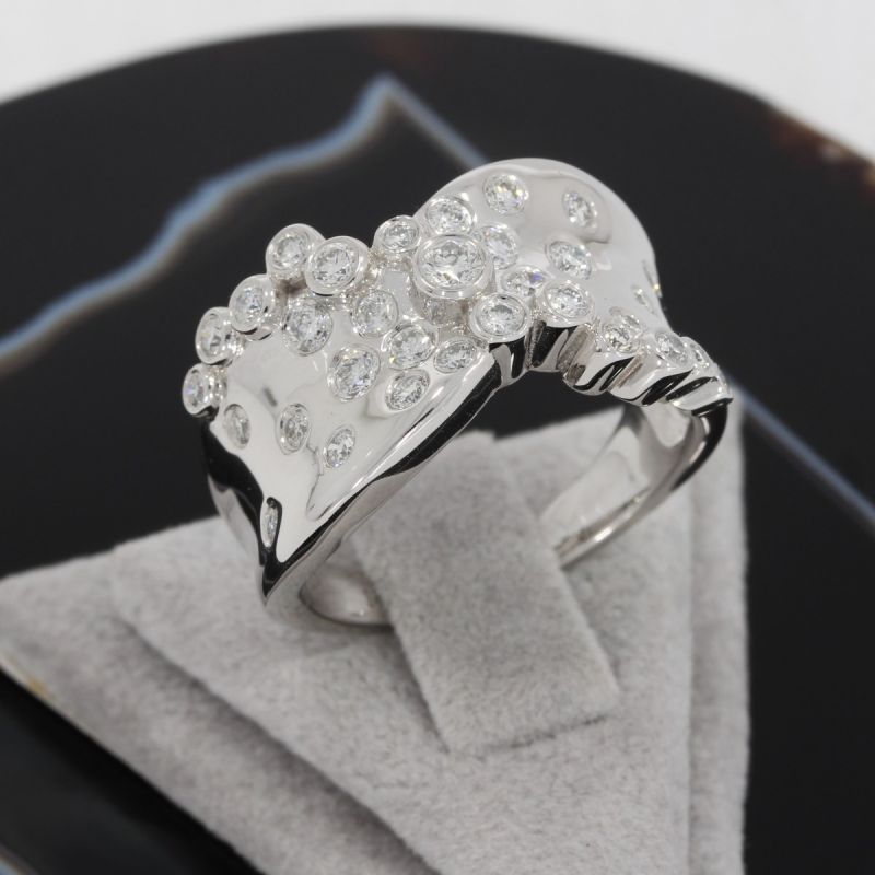 Wert 5490 € Brillant Ring (0,77 carat) in 585er 14 Karat Weißgold – H225