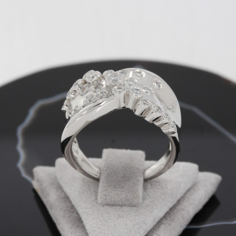 Wert 5490 € Brillant Ring (0,77 carat) in 585er 14 Karat Weißgold – H225