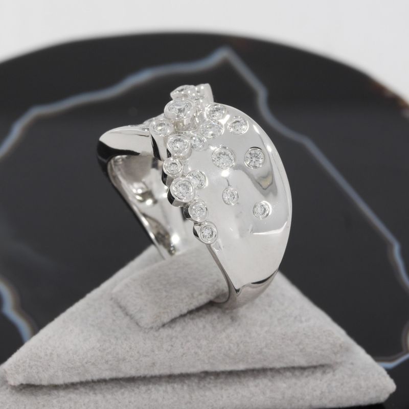 Wert 5490 € Brillant Ring (0,77 carat) in 585er 14 Karat Weißgold – H225