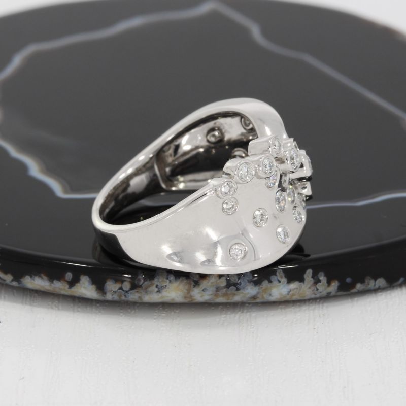 Wert 5490 € Brillant Ring (0,77 carat) in 585er 14 Karat Weißgold – H225