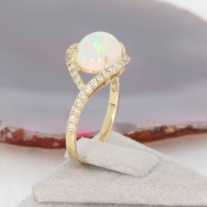 Wert 1750 € Brillant Opal Ring in 585er 14 K Gelbgold - H1453