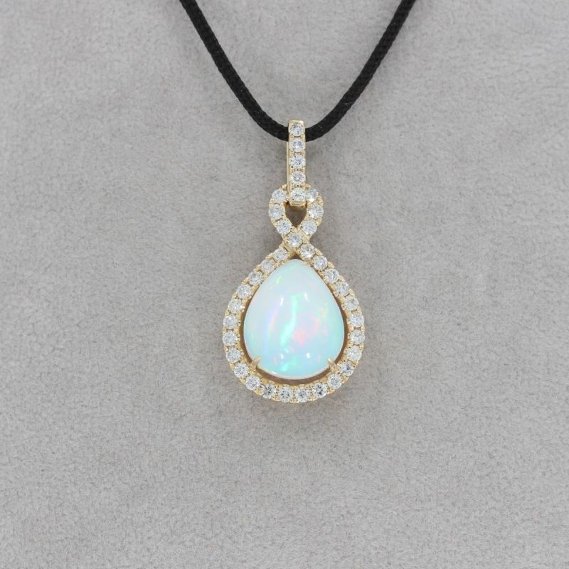Wert 2250 € Brillant Opal Anhänger in 585er 14 K Gelbgold - H1177