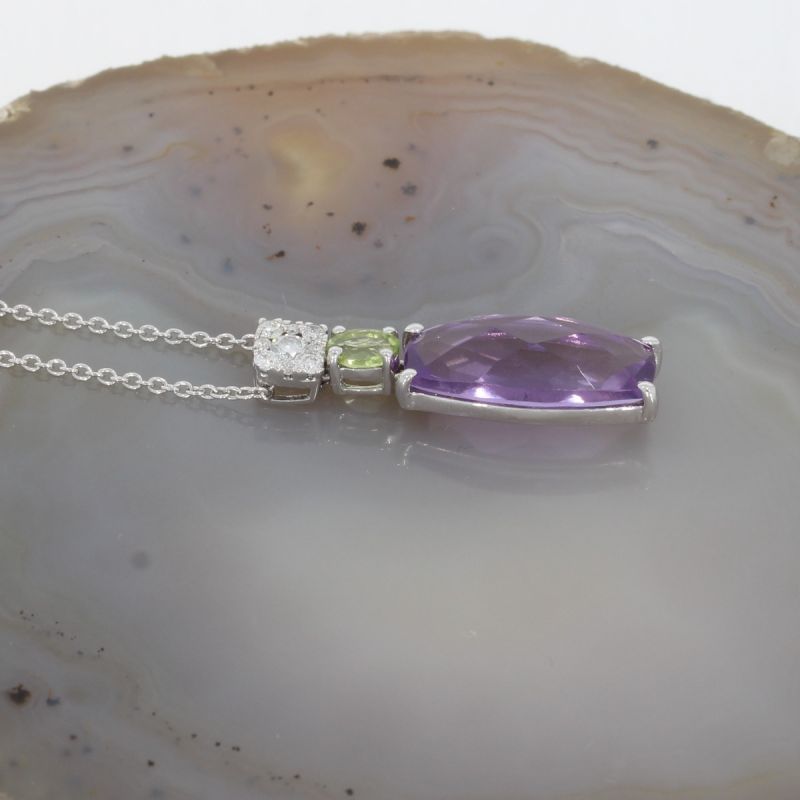 Wert 1050 € Brillant Farbedelstein Collier in 750er 18 K Weißgold - 79222