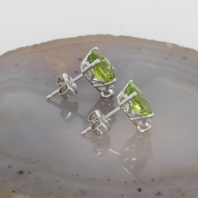 Wert 630 € Brillant Peridot Ohrstecker Ohrringe in 585er 14 K Weißgold - H396