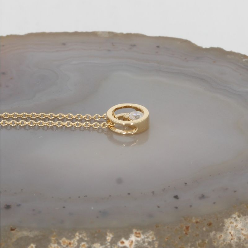 Wert 750 € Solitär Brillant Anhänger mit Kette (0,06 carat) in 585er 14 K Gelbgold - H1213
