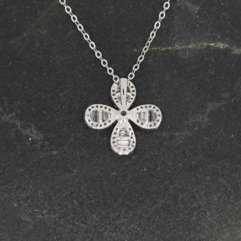 Wert 1750 € Brillant Diamant Anhänger & Kette in 750er 18 K Weißgold - H60