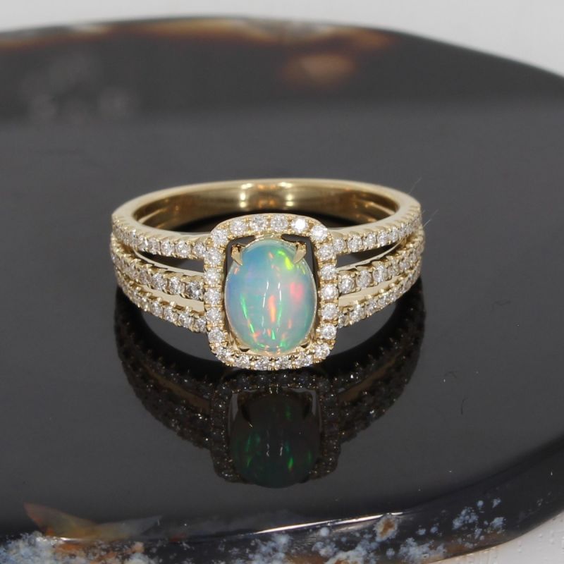 Wert 2750 € Brillant Opal Ring in 585er 14 K Gelbgold - H100