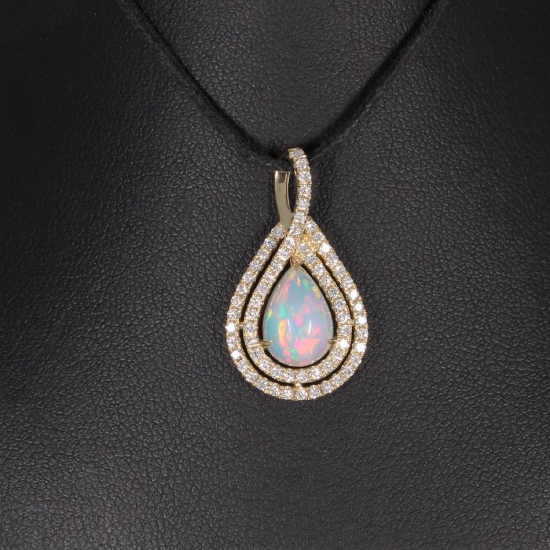 Wert 2190 € Brillant Opal Anhänger in 585er 14 K Gelbgold - H90