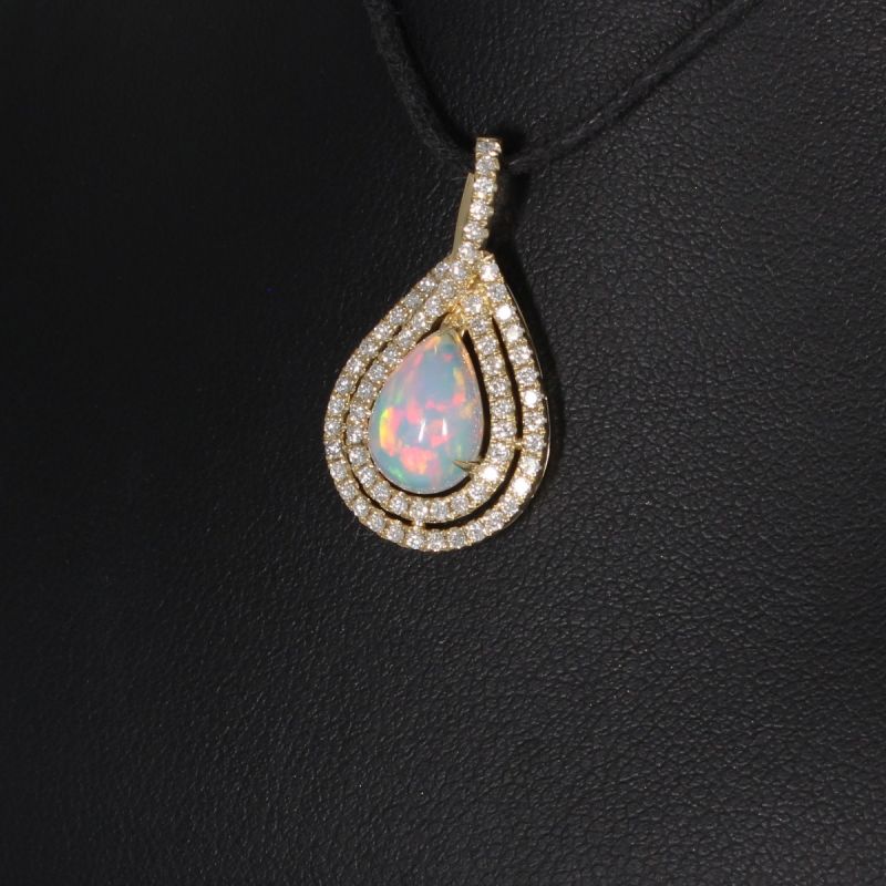 Wert 2190 € Brillant Opal Anhänger in 585er 14 K Gelbgold - H90
