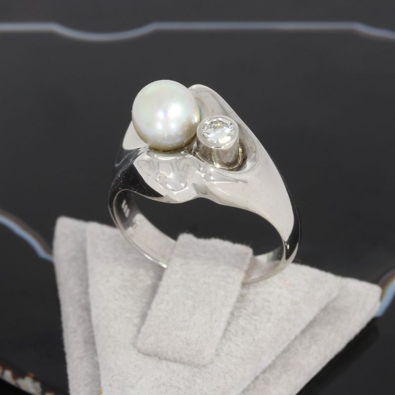 Wert 2500 € Brillant Perl Ring in 585er 14 K Weißgold - 82280