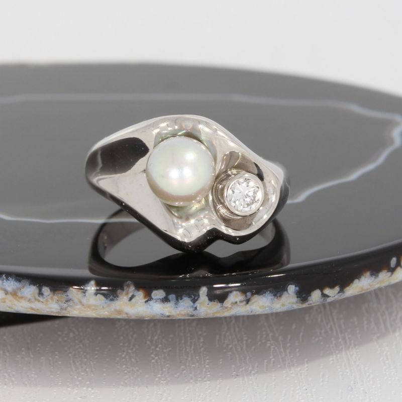 Wert 2500 € Brillant Perl Ring in 585er 14 K Weißgold - 82280