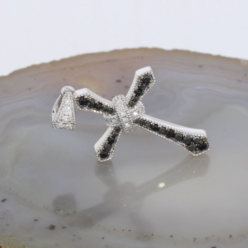 Wert 1590 € Brillant Diamant Kreuz Anhänger in 585er 14 K Weißgold - H257