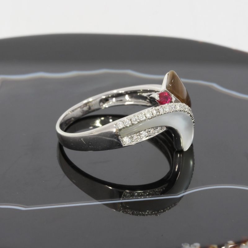 Wert 1850 € Brillant Rubin Perlmutt Ring in 750er 18 K Weißgold - 84059