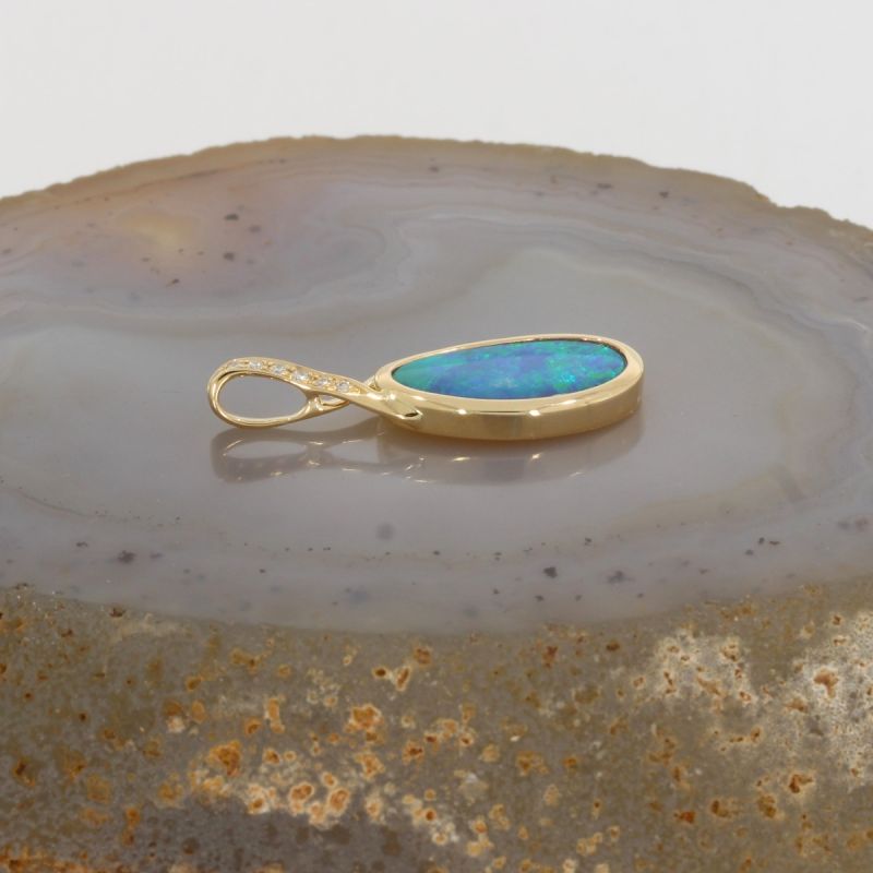 Wert 2150 € Brillant Opal Anhänger in 585er 14 K Gelbgold - 84450
