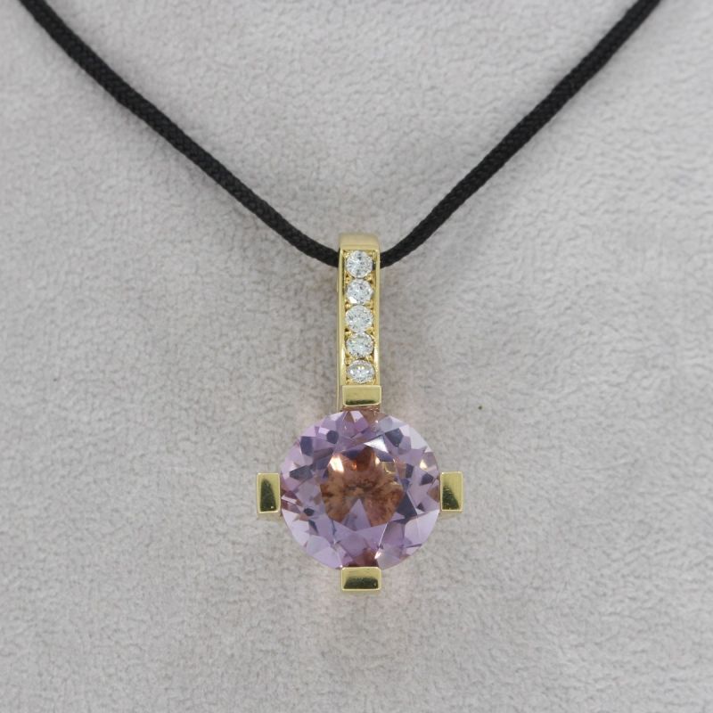 Wert 2250 € Brillant  Amethyst Anhänger ohne Kette 750/18 Karat Gelbgold - 85103