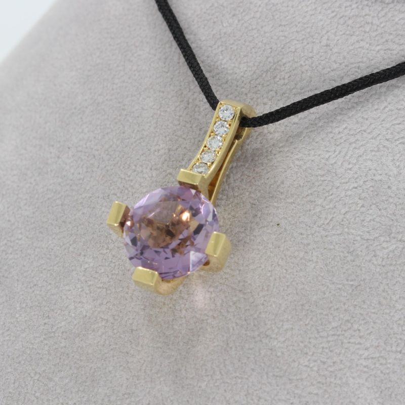 Wert 2250 € Brillant  Amethyst Anhänger ohne Kette 750/18 Karat Gelbgold - 85103