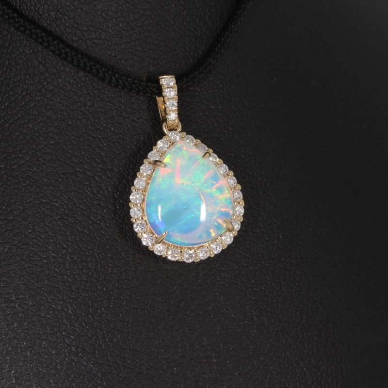 Wert 2810 € Brillant Opal Anhänger in 585er 14 K Gelbgold - H1420