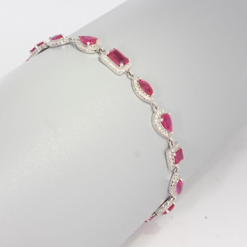 Wert 8850 € Brillant Rubin Armband in 750er 18 K Weißgold - 86819