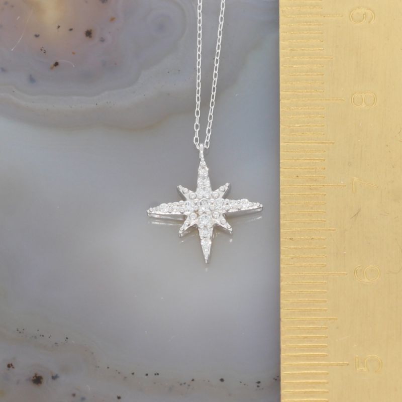 Wert 1390 € Brillant Collier Stern (0,13 carat) in 750er 18 K Weißgold - H1476