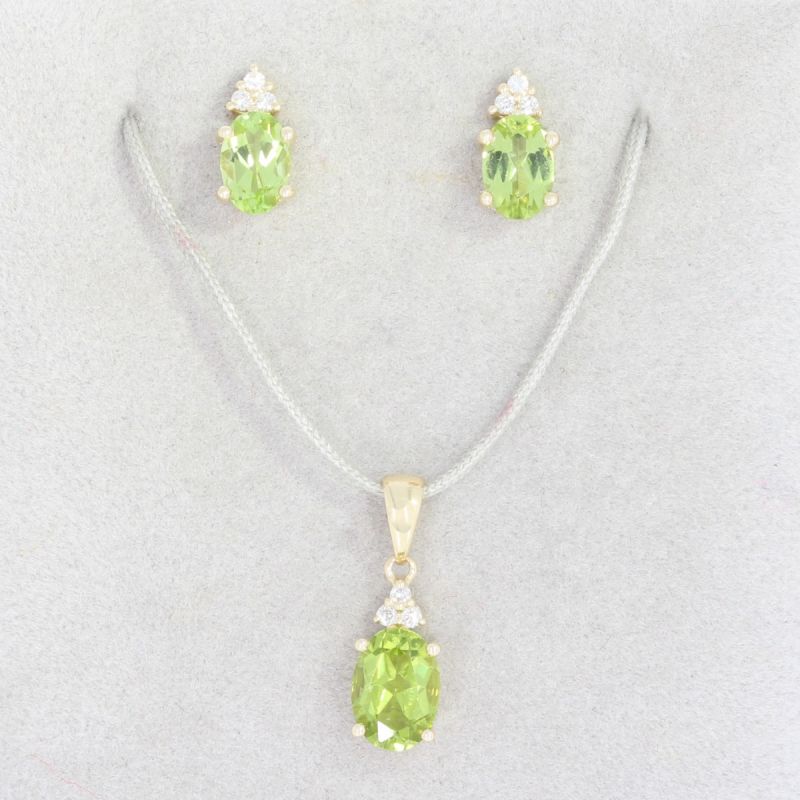 Wert 390 € Brillant Peridot Anhänger in 585er 14 K Gelbgold - H1460