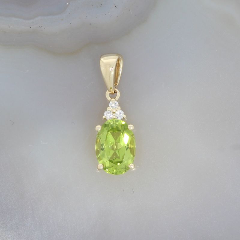 Wert 390 € Brillant Peridot Anhänger in 585er 14 K Gelbgold - H1460