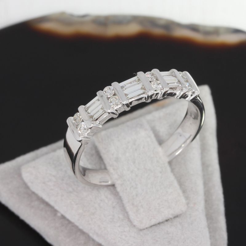 Wert 1990 € Brillant Diamant Ring in 585er 14 K Weißgold - H352