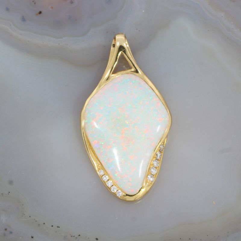 Wert 3050 € Brillant Opal Anhänger ohne Kette 750er/18 Karat Gelb Gold Länge 2,9 cm – 88099