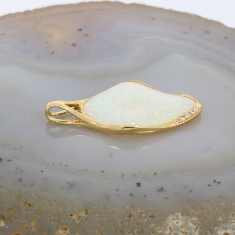 Wert 3050 € Brillant Opal Anhänger ohne Kette 750er/18 Karat Gelb Gold Länge 2,9 cm – 88099