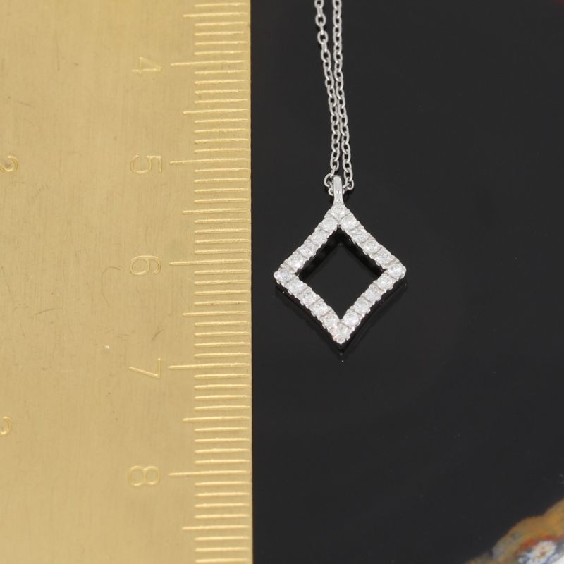 Wert 1090 € Brillant Anhänger & Kette (0,20 carat) in 750er 18 K Weißgold - H1531