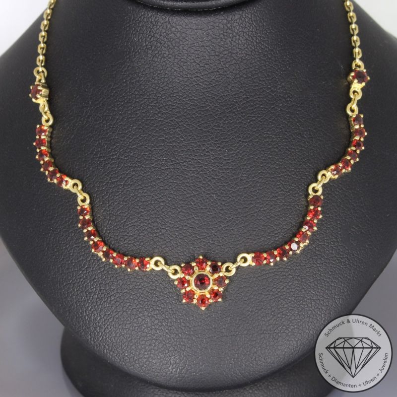 Wert 600 € Granat Collier in 333er 8 K Gelbgold - 98435