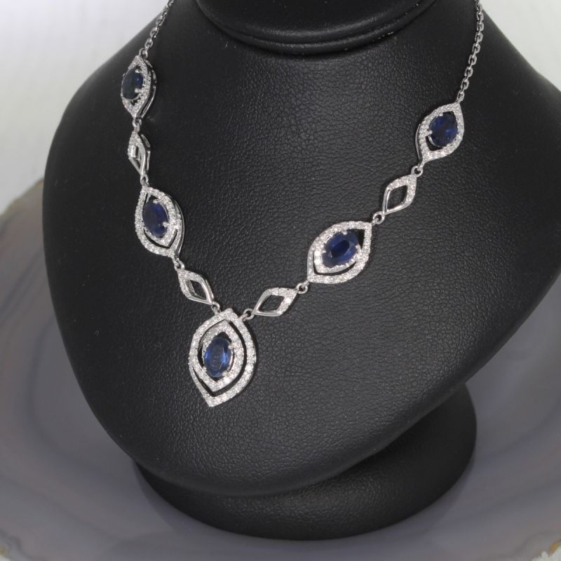 Wert 7490 € Brillant Saphir Collier in 750er 18 K Weißgold - 99149