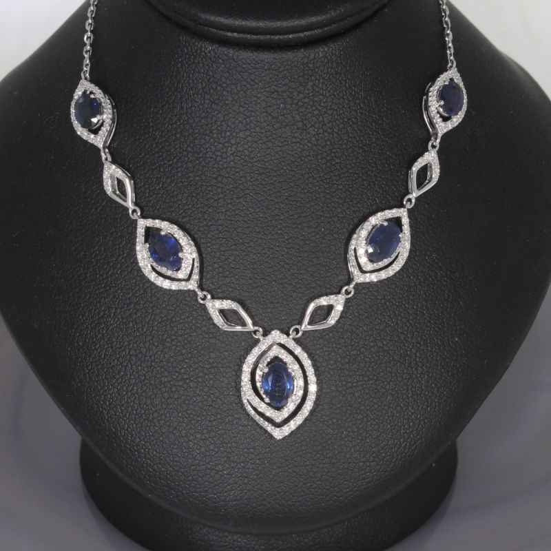 Wert 7490 € Brillant Saphir Collier in 750er 18 K Weißgold - 99149