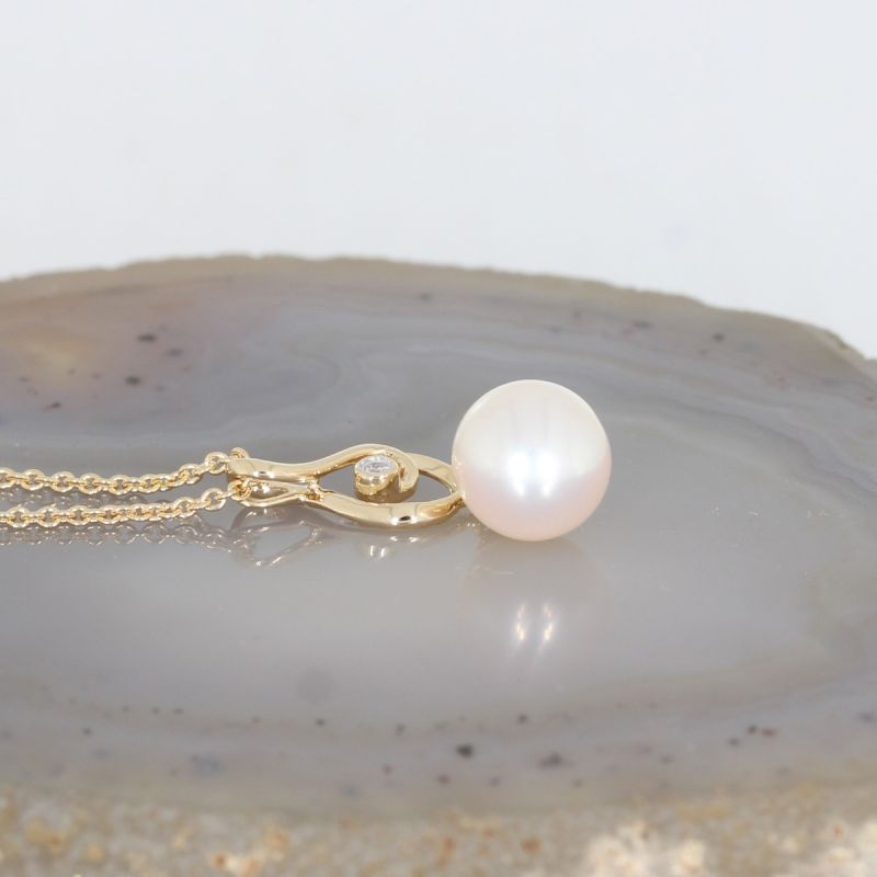 Wert 890 € Brillant Perl Anhänger mit Kette in 585er 14 K Gelbgold - H1385
