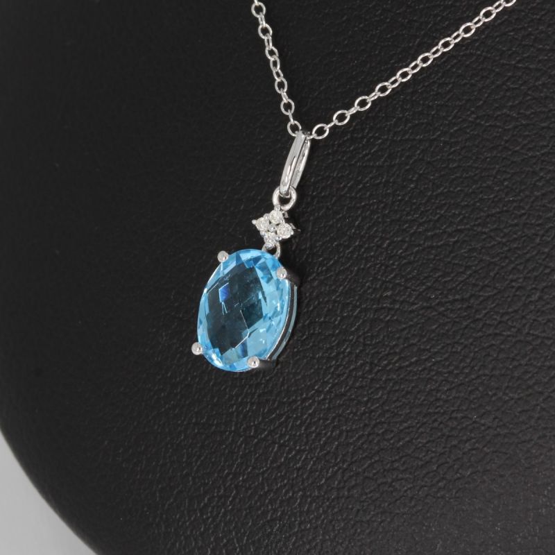 Wert 770 € Brillant Topas Anhänger mit Kette in 750er 18 K Weißgold - H1633