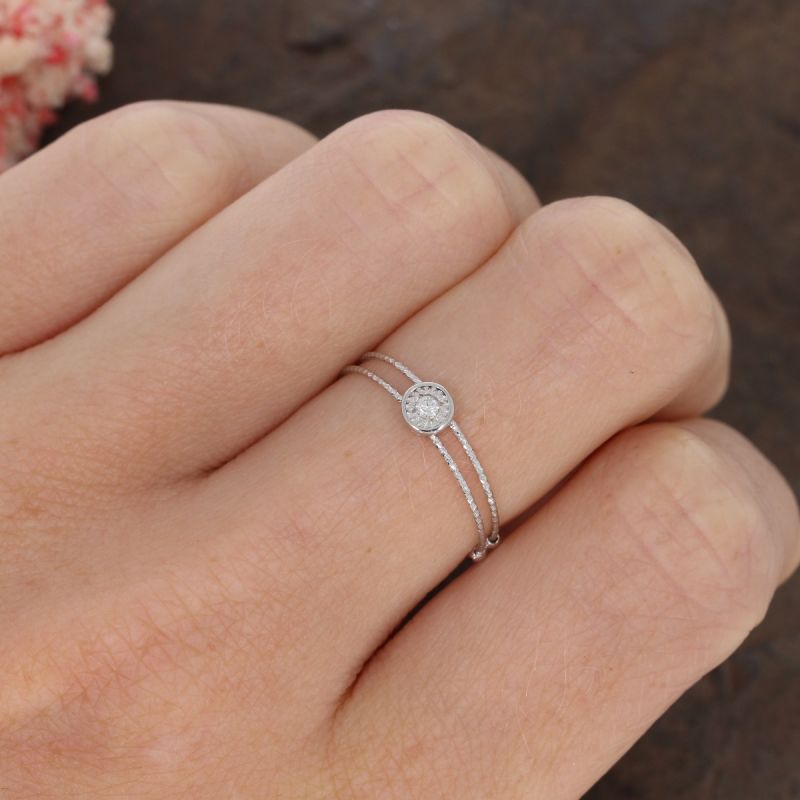 Wert 390 € Solitär Brillant Ring (0,02 carat) in 750er 18 K Weißgold variabel Gr. 46 - 61 - H183